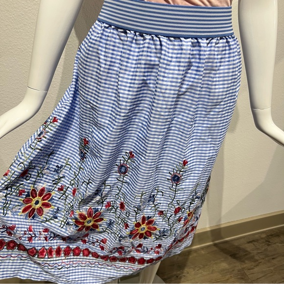 NWOT MAGIC Floral Embroidered Skirt Blue Checkered Garterized Waist Size XL - Picture 8 of 15